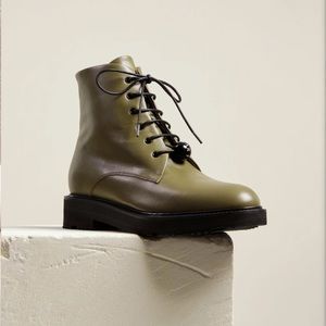 Dear Frances Khaki Park boot size 39 NWT